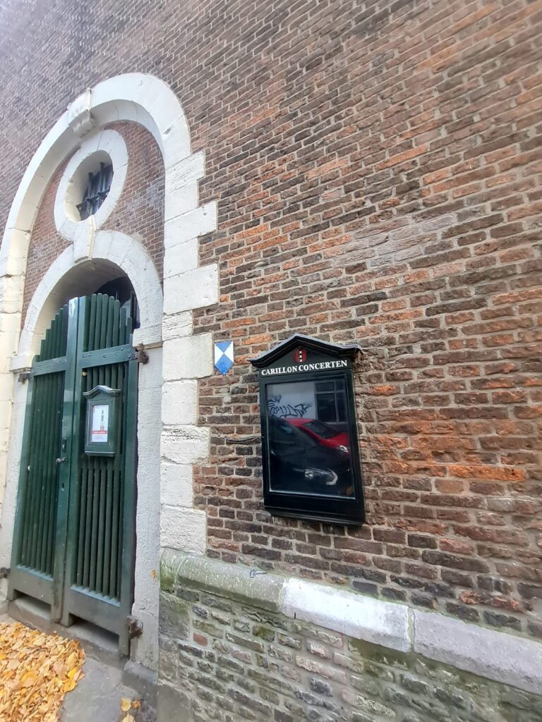 Aankondigingskastje restauratie aan de Zuidertoren door Witte Bouw